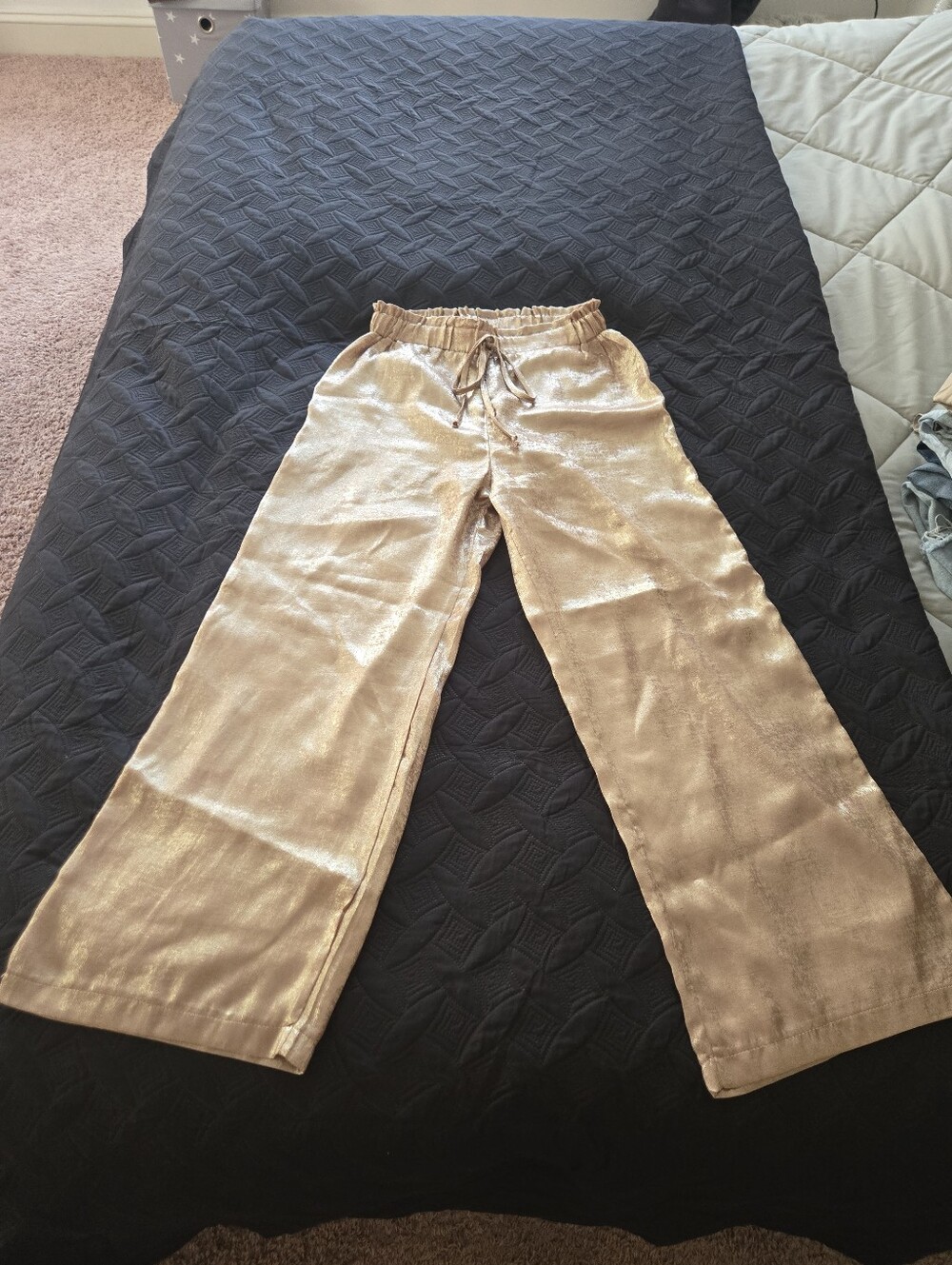 Women Metallic Gold Wide-Leg Lounge Pants